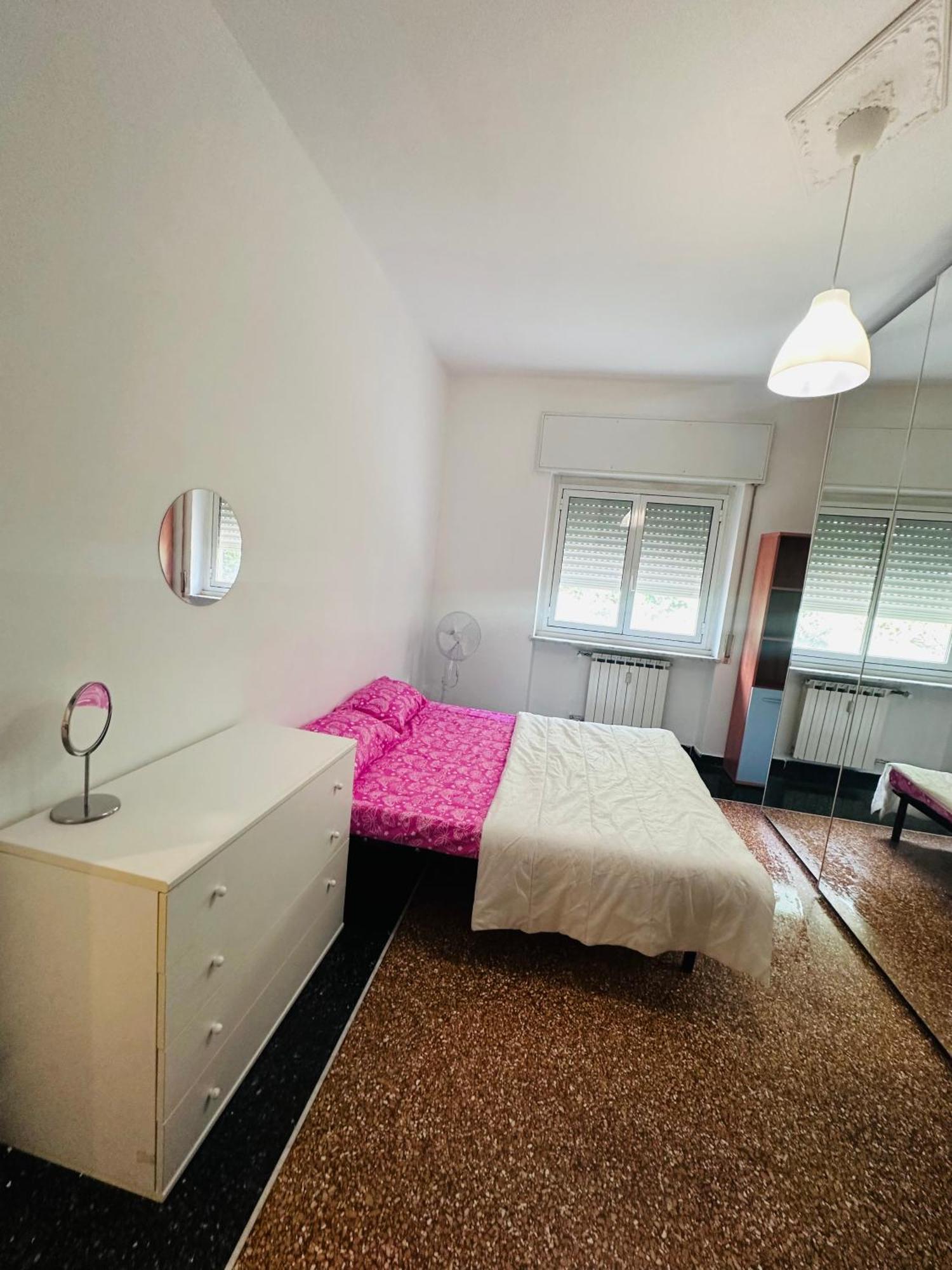 Entire 3 Bed Rooms Apartment,Centrum Génova Exterior foto